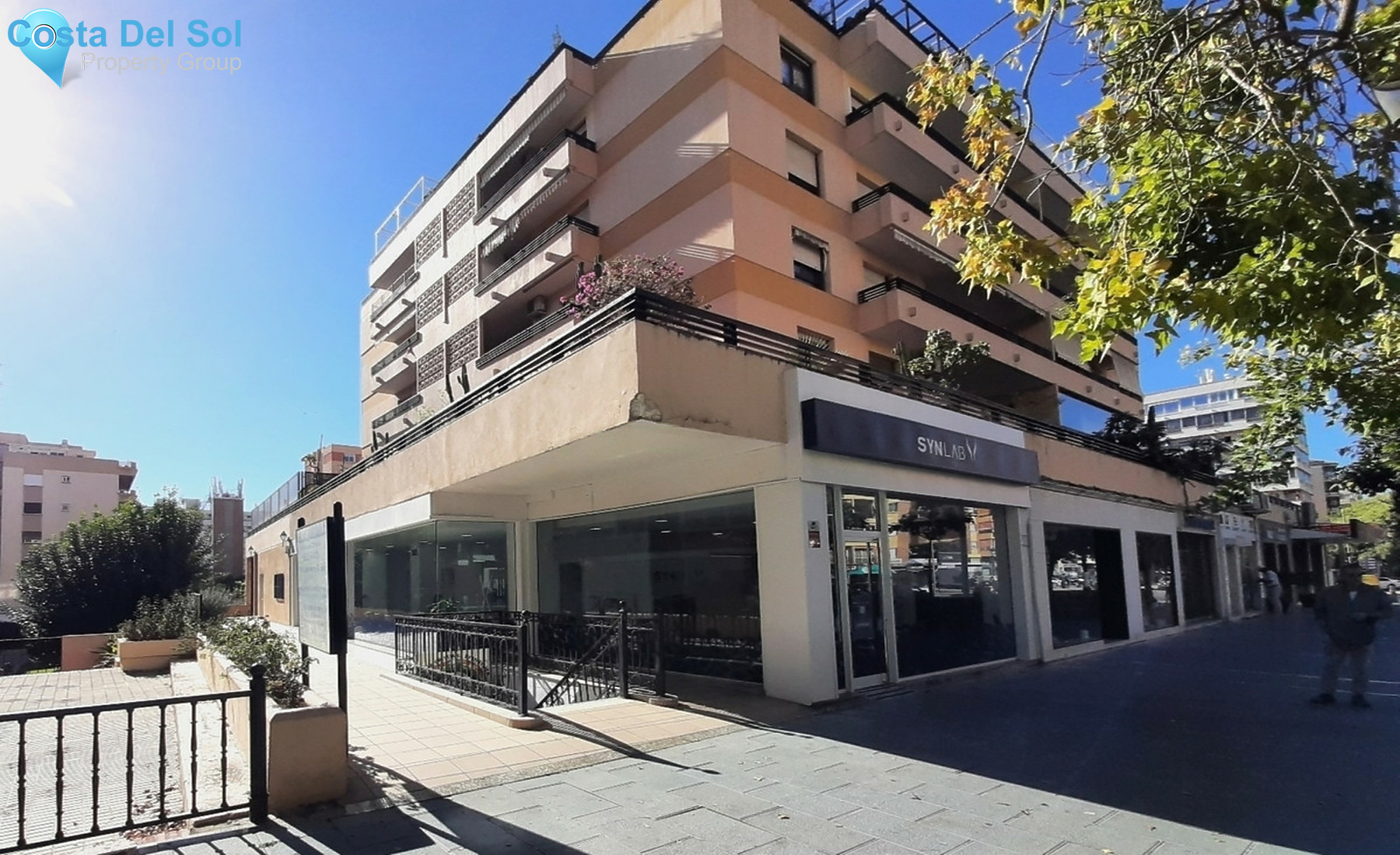 Middle Floor Apartment in Marbella-1300847