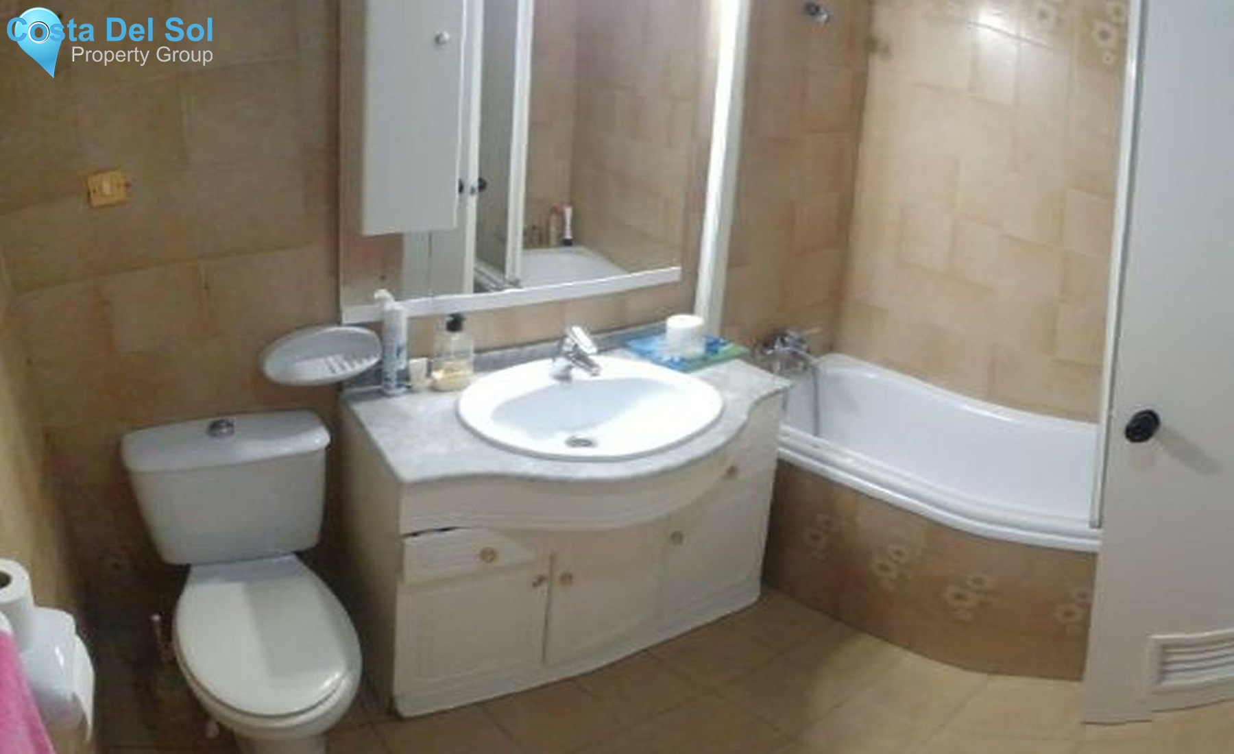 Middle Floor Apartment in Marbella-1316151