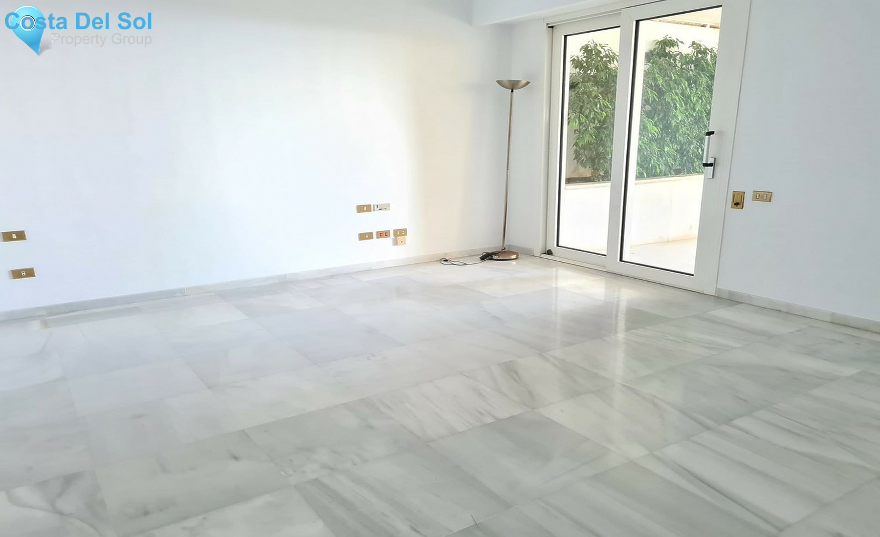Middle Floor Apartment in Marbella-1367405