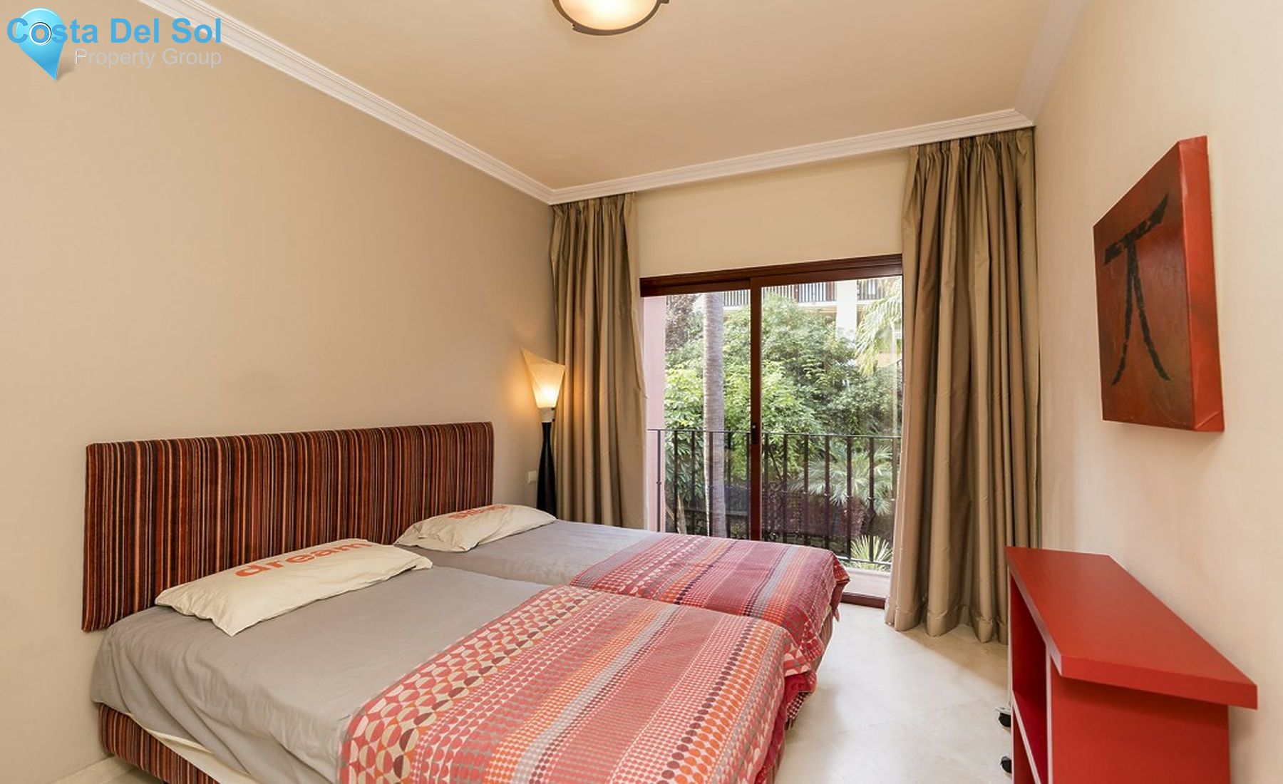 Middle Floor Apartment in Marbella-1404873