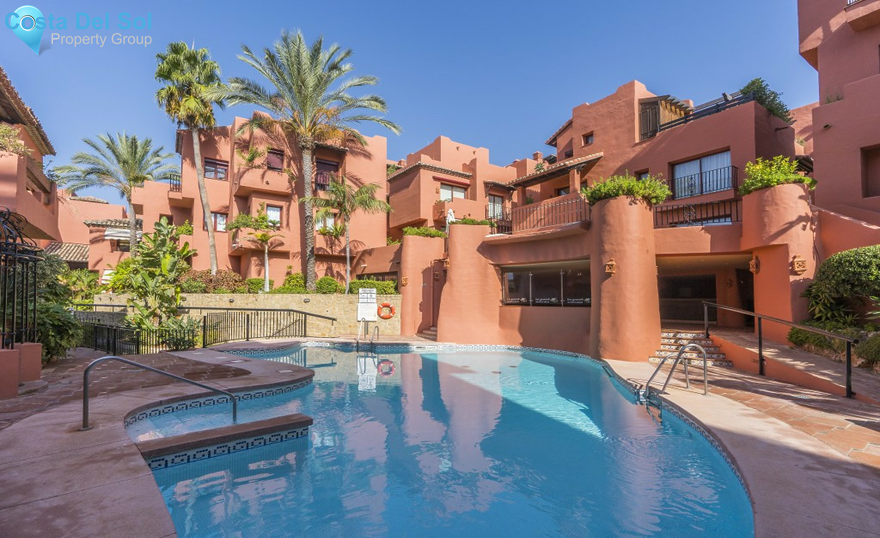 Middle Floor Apartment in Marbella-1404858