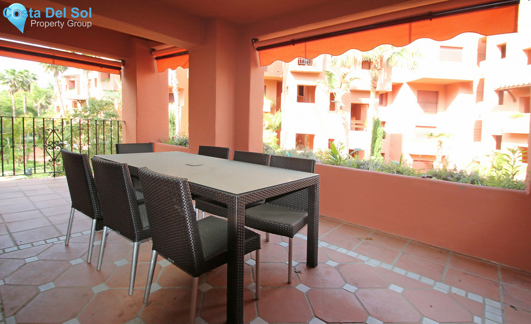Middle Floor Apartment in Marbella-1499326