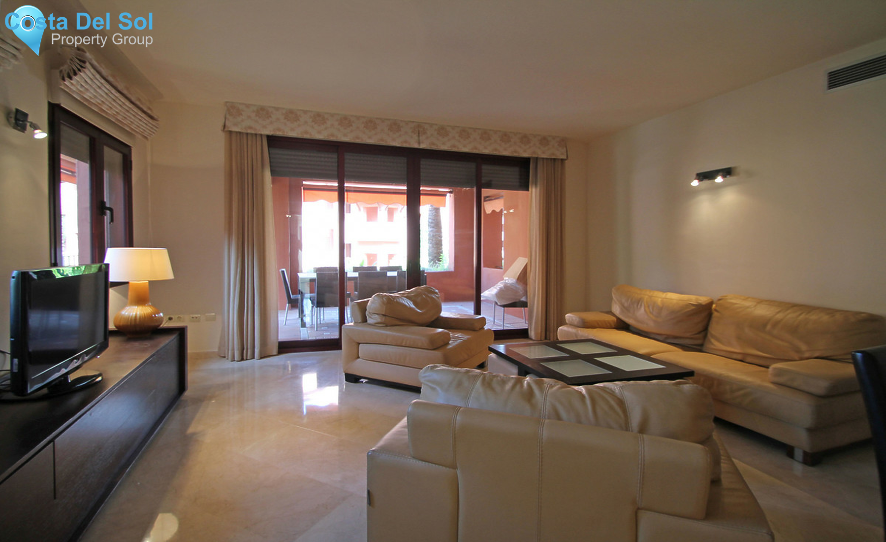 Middle Floor Apartment in Marbella-1499328