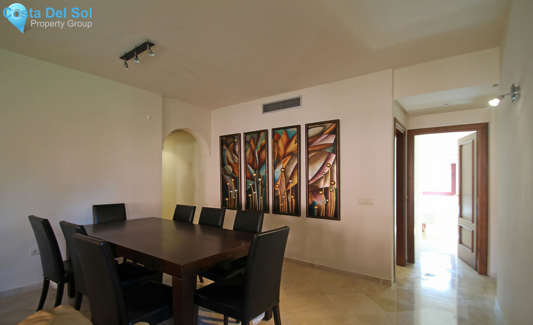 Middle Floor Apartment in Marbella-1499329