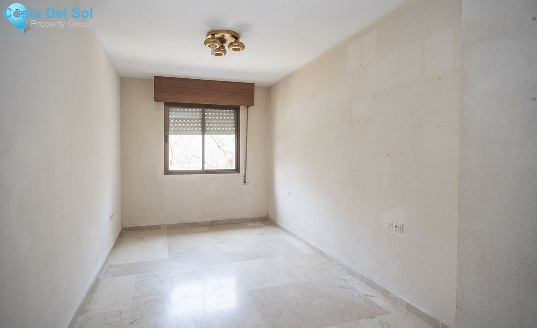 Middle Floor Apartment in Marbella-1501522