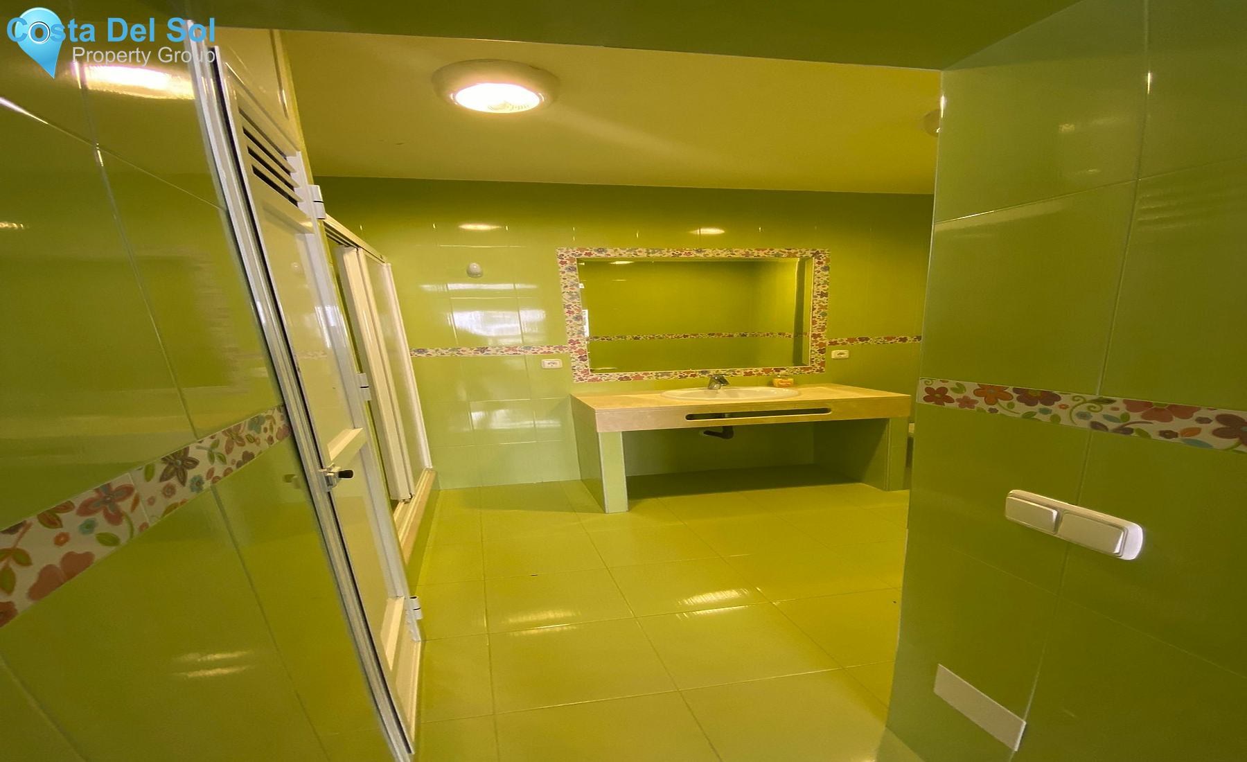 Middle Floor Apartment in Marbella-1128893
