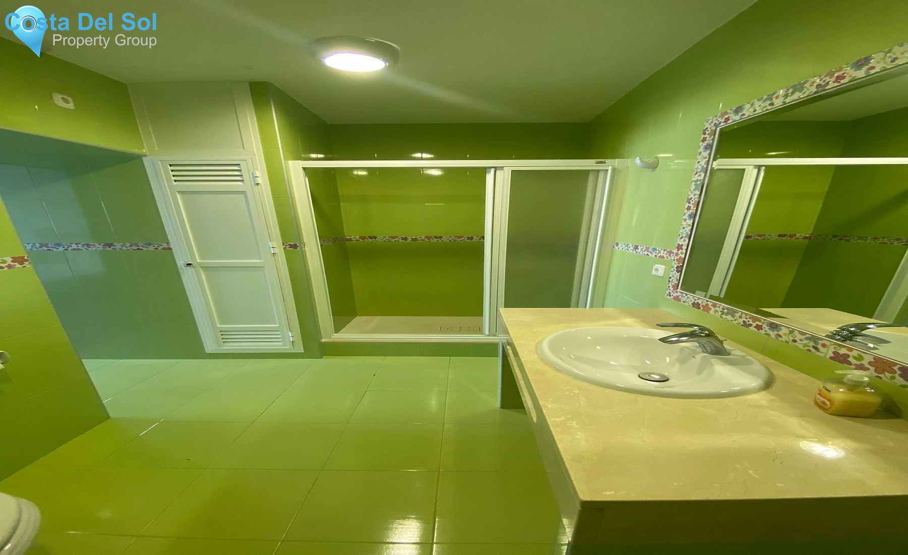 Middle Floor Apartment in Marbella-1128894
