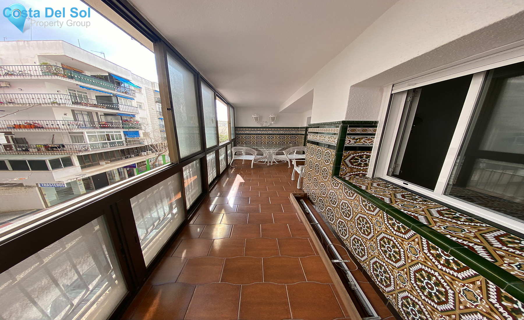 Middle Floor Apartment in Marbella-1128895