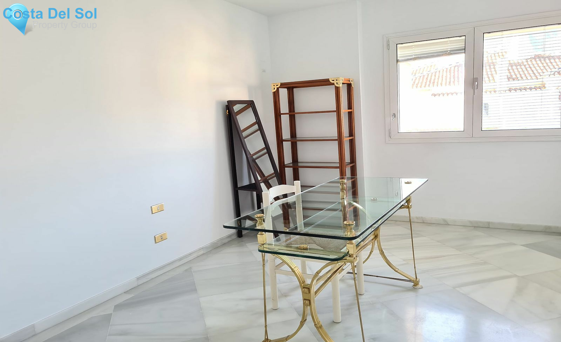 Middle Floor Apartment in Marbella-1141313