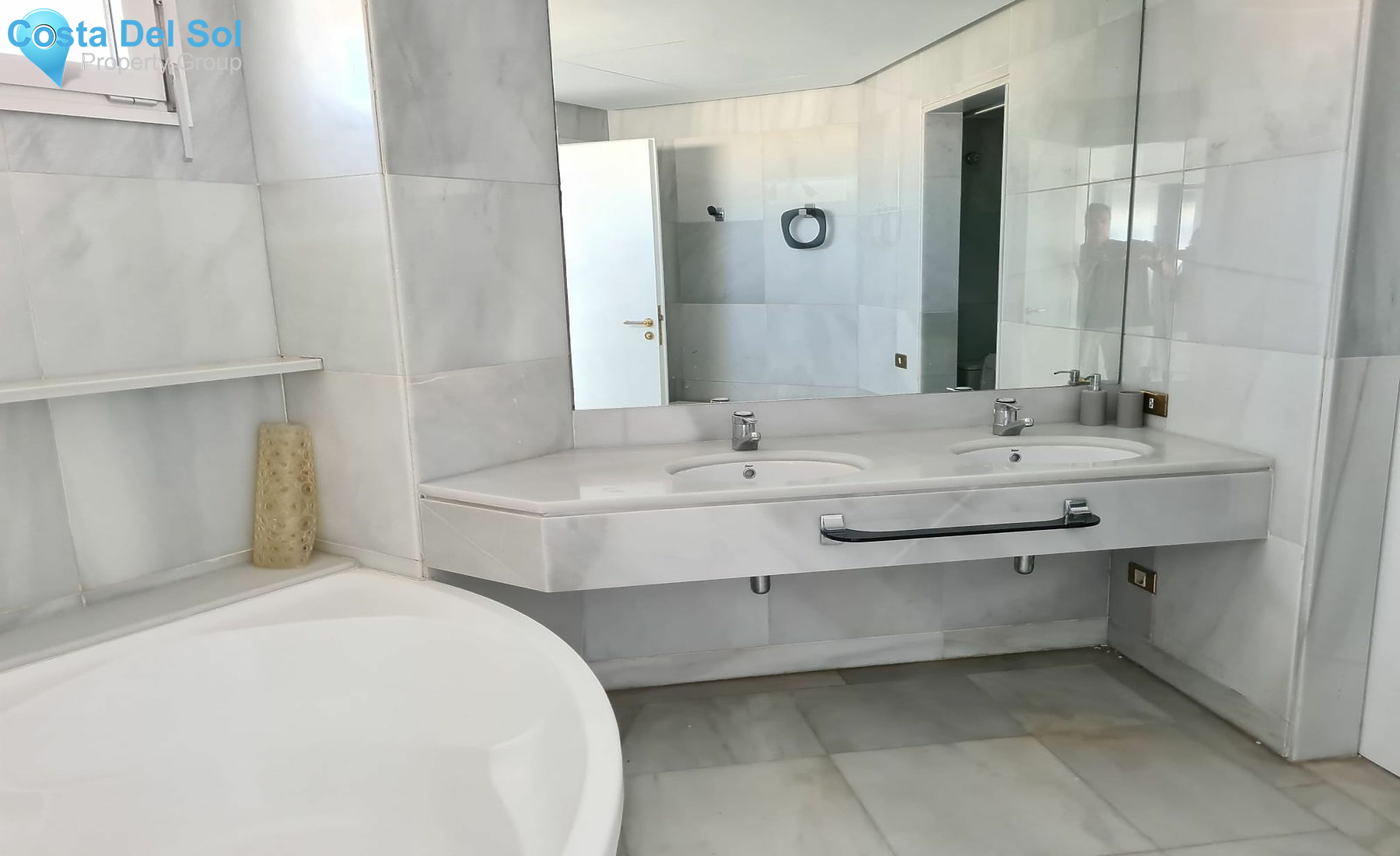 Middle Floor Apartment in Marbella-1141314