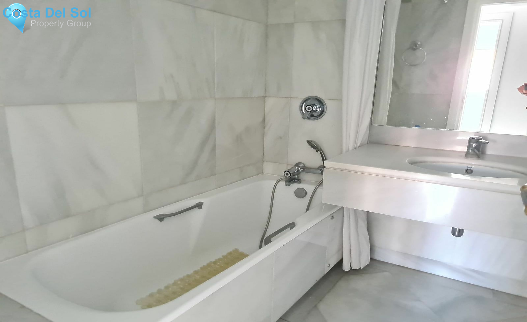 Middle Floor Apartment in Marbella-1141315