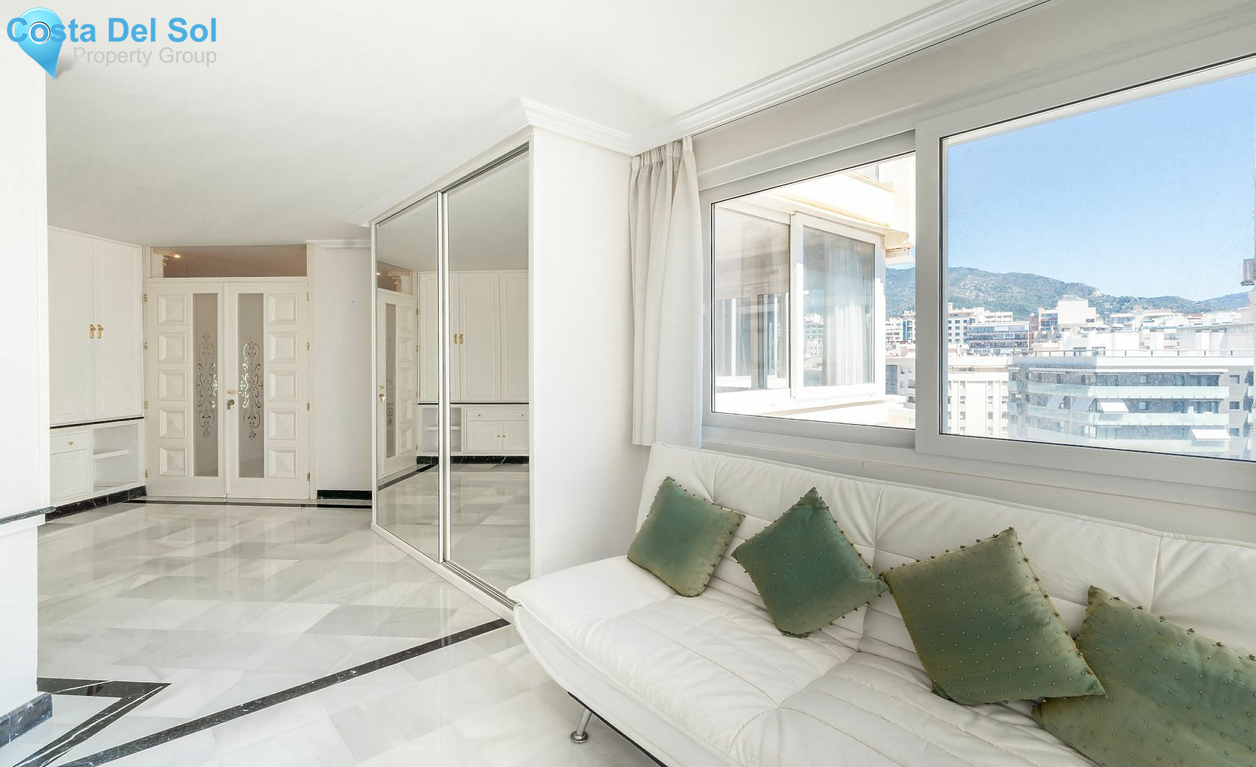 Middle Floor Apartment in Marbella-1168804