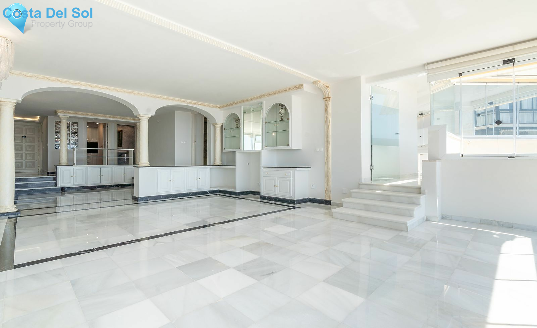 Middle Floor Apartment in Marbella-1168802