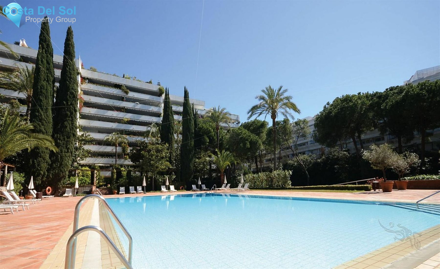 Middle Floor Apartment in Marbella-1196324