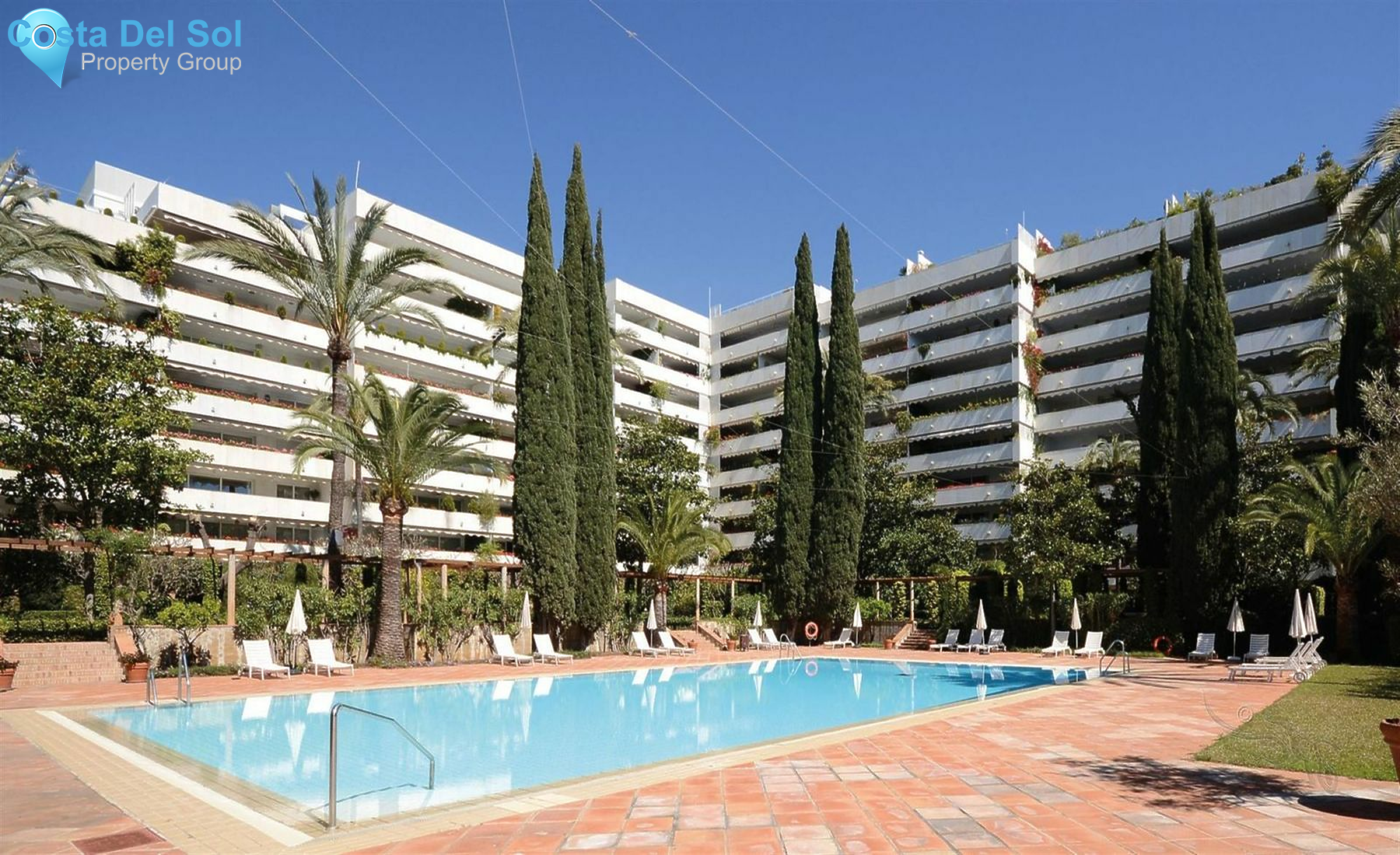 Middle Floor Apartment in Marbella-1196325