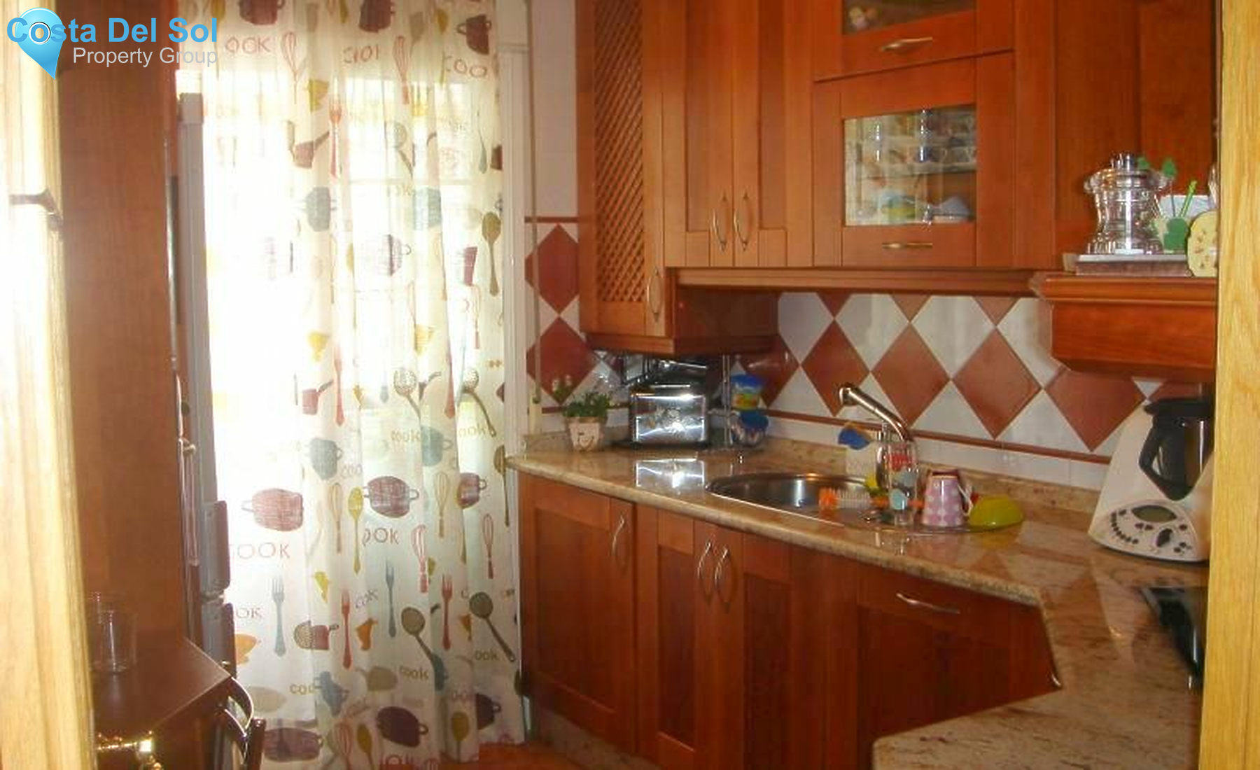Middle Floor Apartment in Marbella-1227548