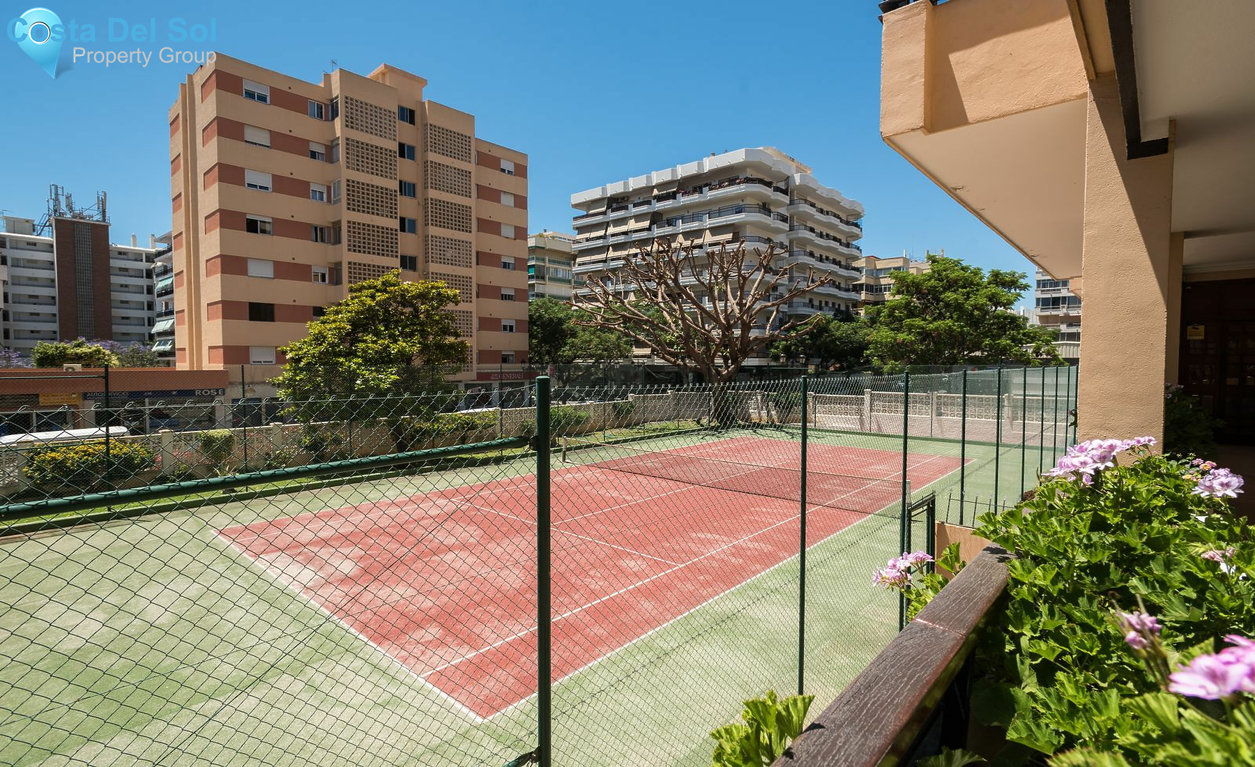 Middle Floor Apartment in Marbella-1391808