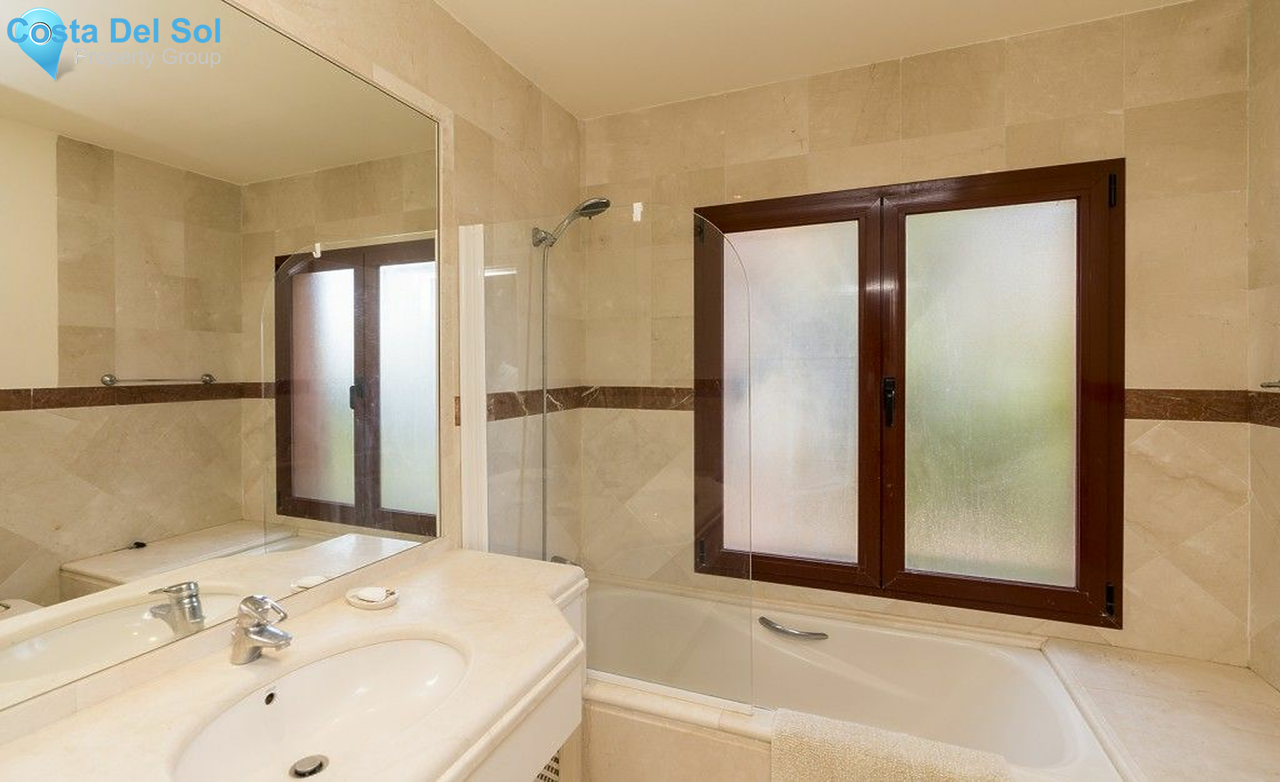 Middle Floor Apartment in Marbella-1417729