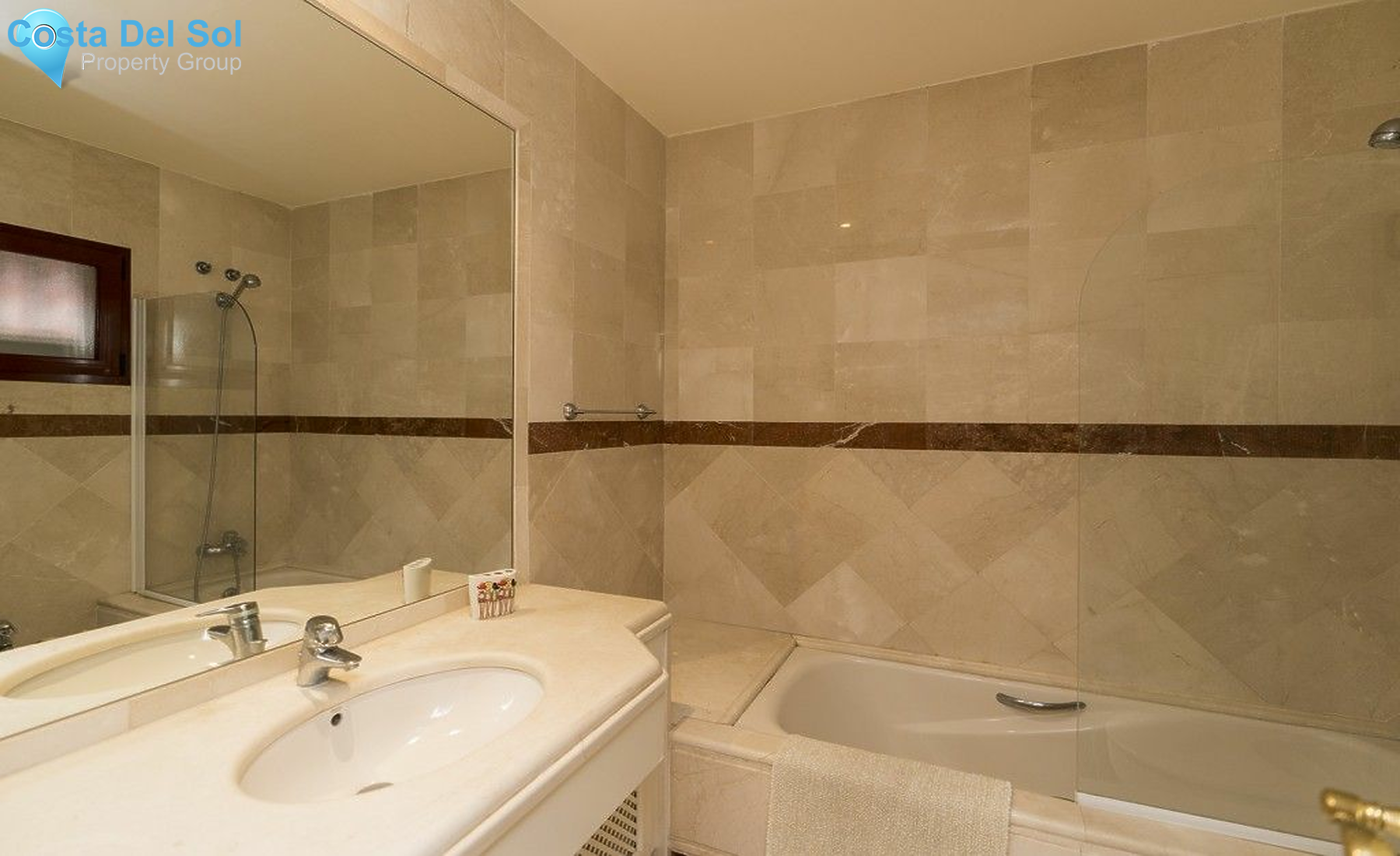Middle Floor Apartment in Marbella-1417737