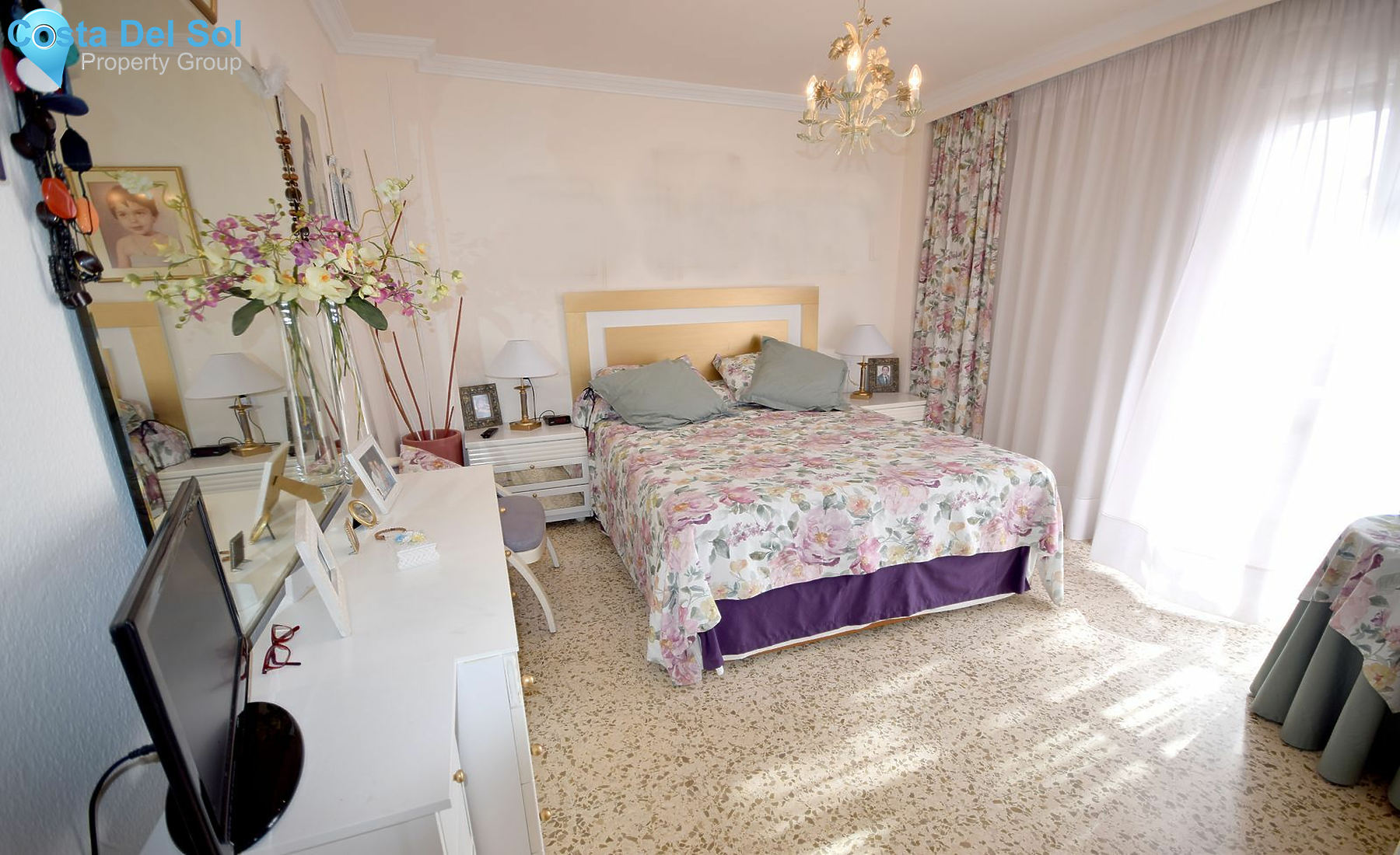 Middle Floor Apartment in Marbella-1495890