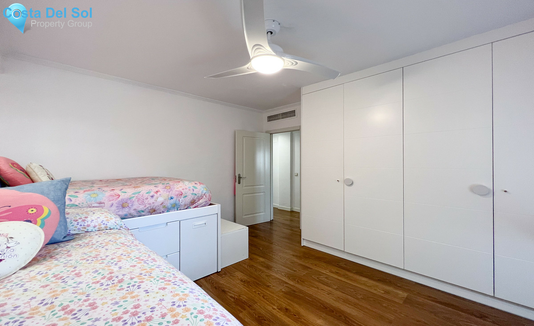 Middle Floor Apartment in Mijas Costa-1289750