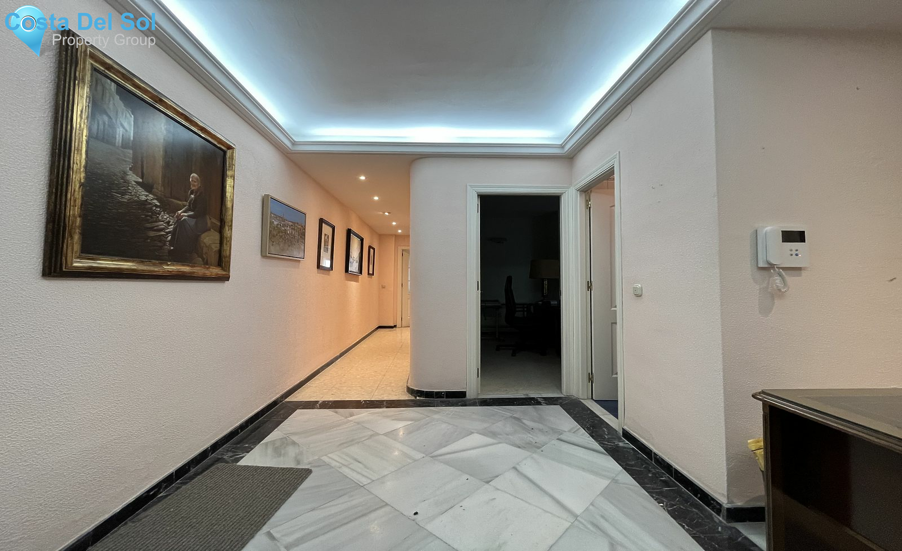 Middle Floor Apartment in Málaga Centro-1212550