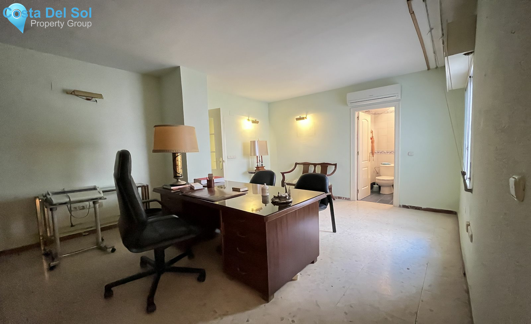 Middle Floor Apartment in Málaga Centro-1212551