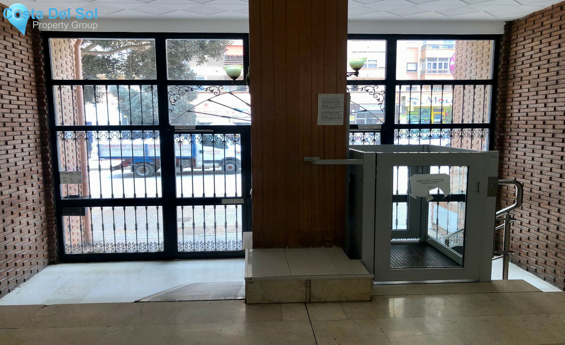 Middle Floor Apartment in Málaga-1295757