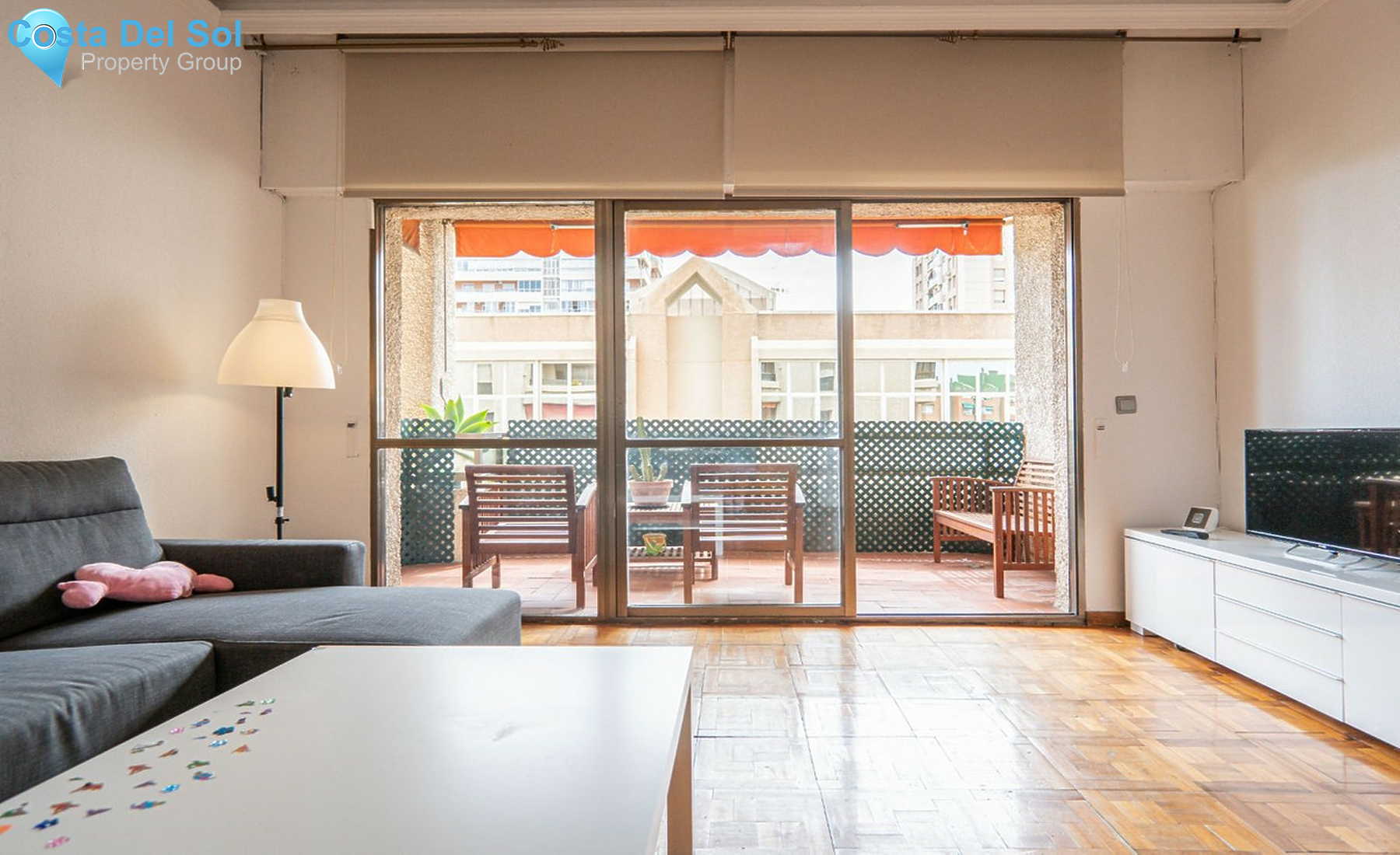 Middle Floor Apartment in Málaga-1453698
