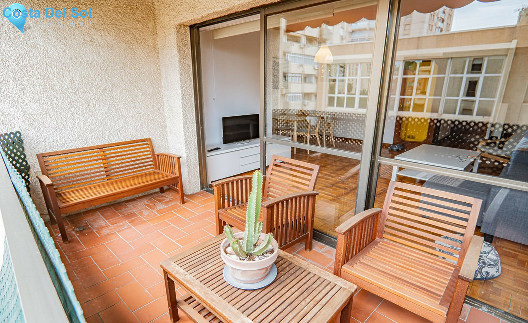 Middle Floor Apartment in Málaga-1453703