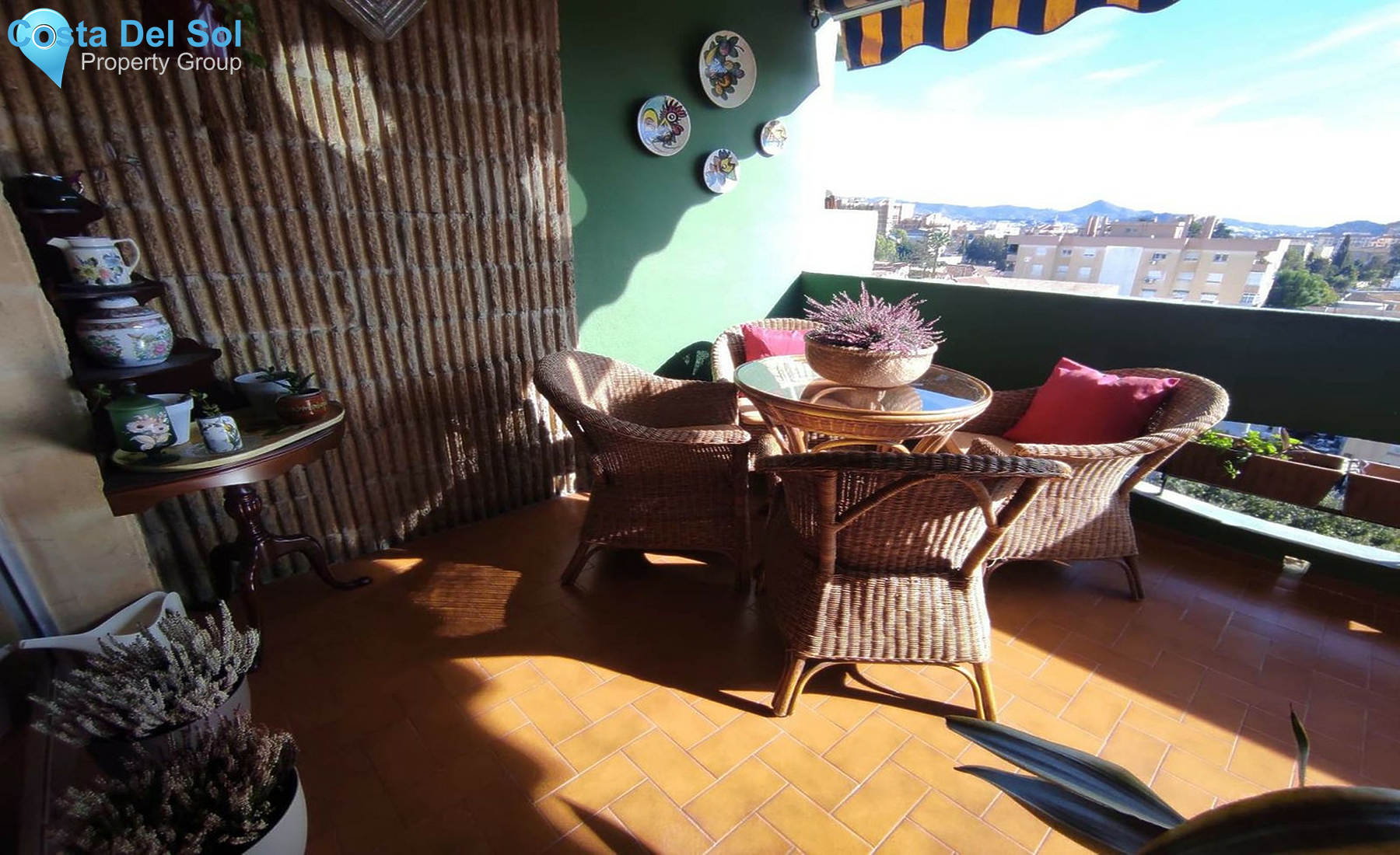 Middle Floor Apartment in Málaga-1504153
