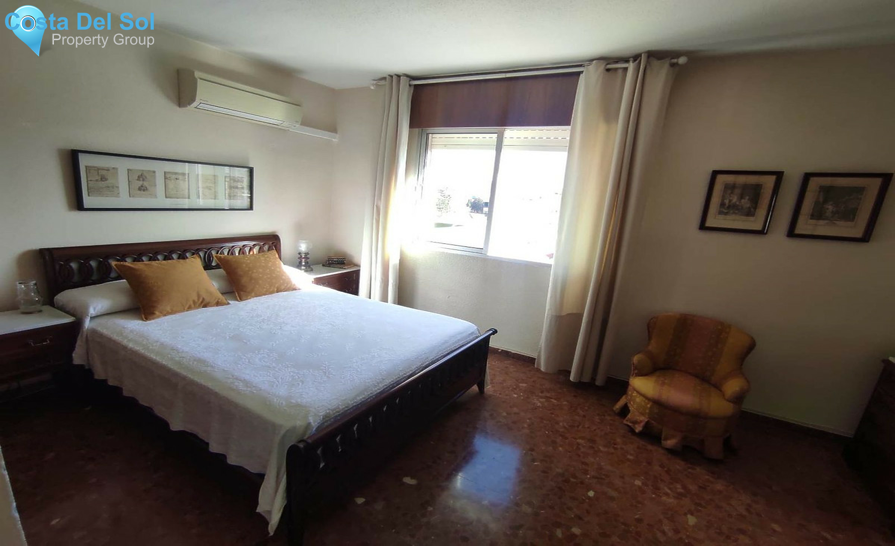 Middle Floor Apartment in Málaga-1504159