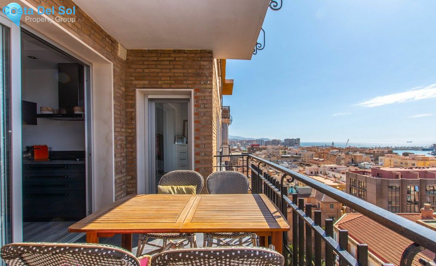 Middle Floor Apartment in Málaga-1128296