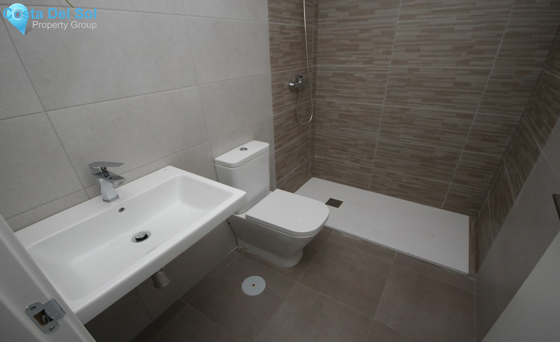 Middle Floor Apartment in Málaga-1157420