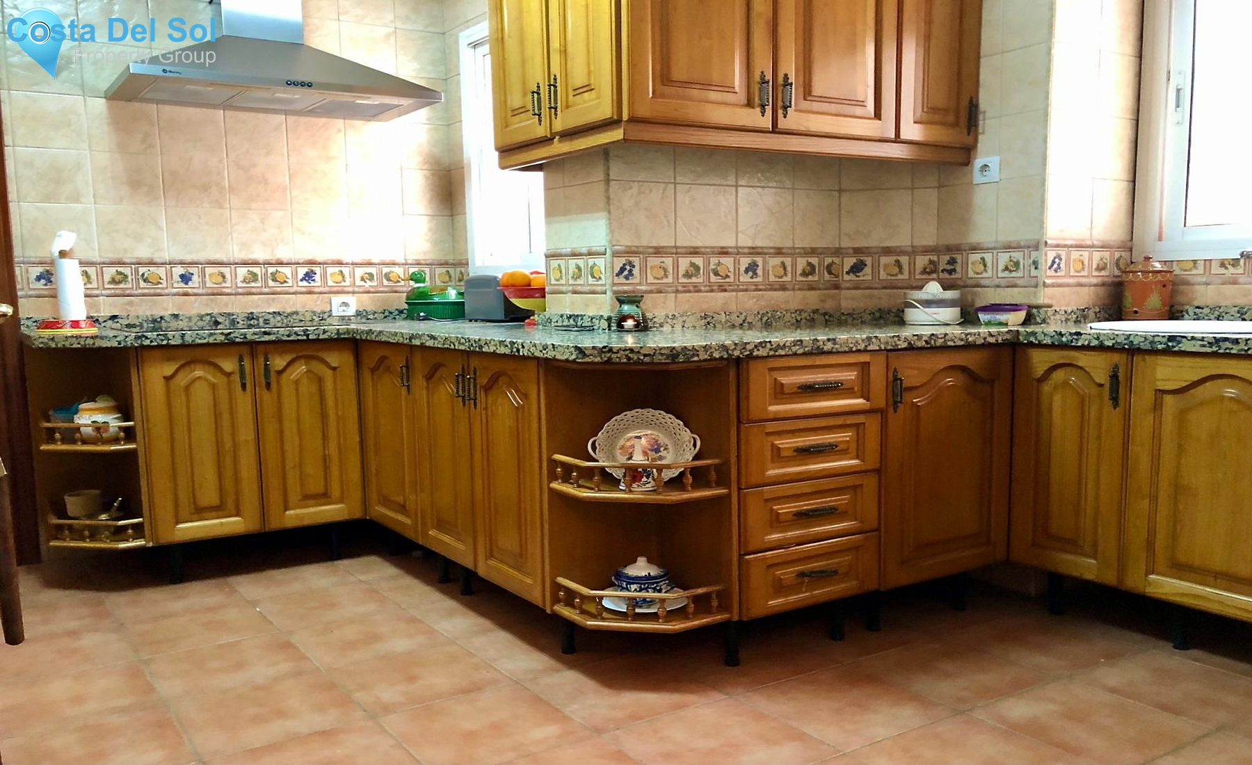 Middle Floor Apartment in Málaga-1211543