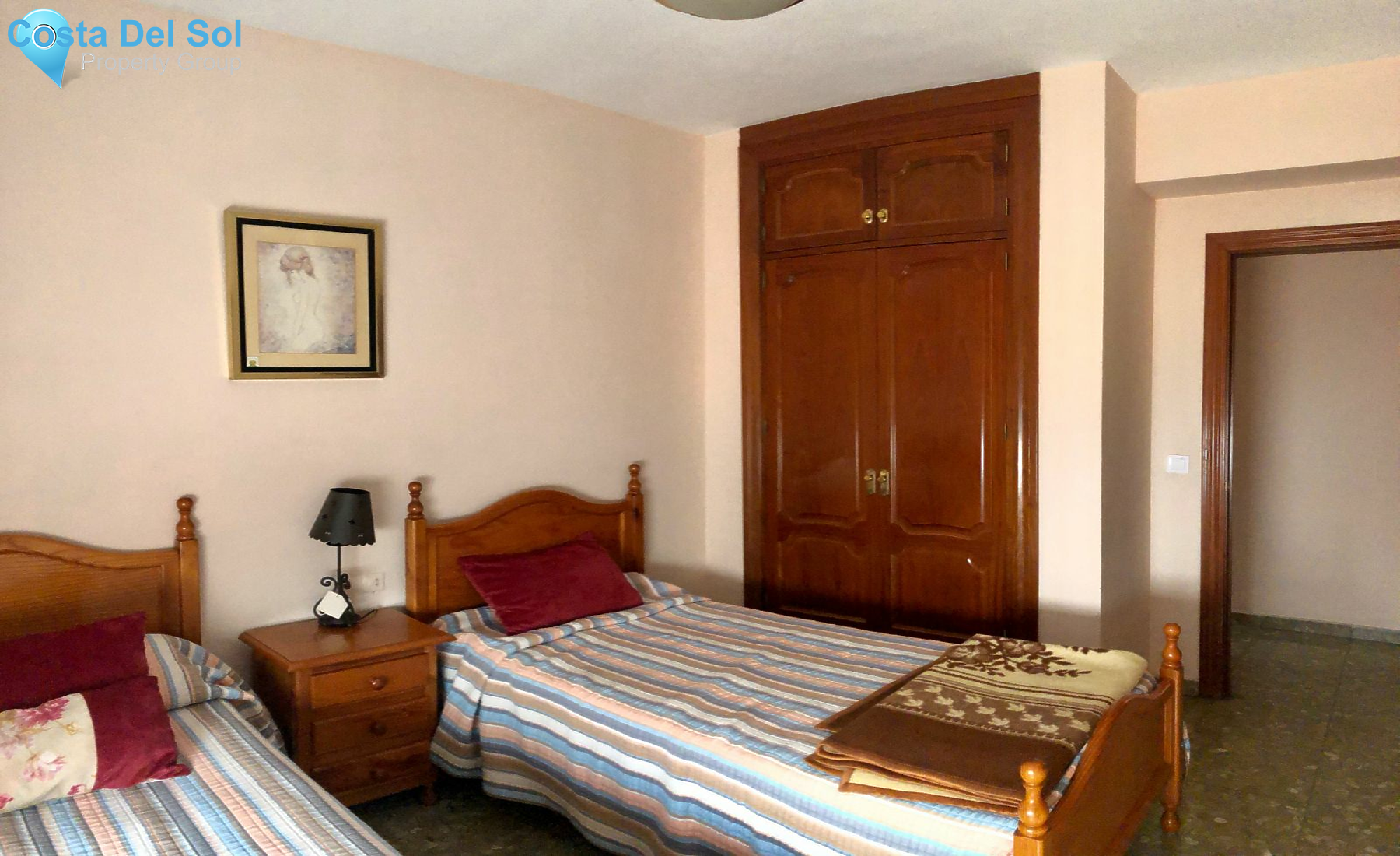 Middle Floor Apartment in Málaga-1211550