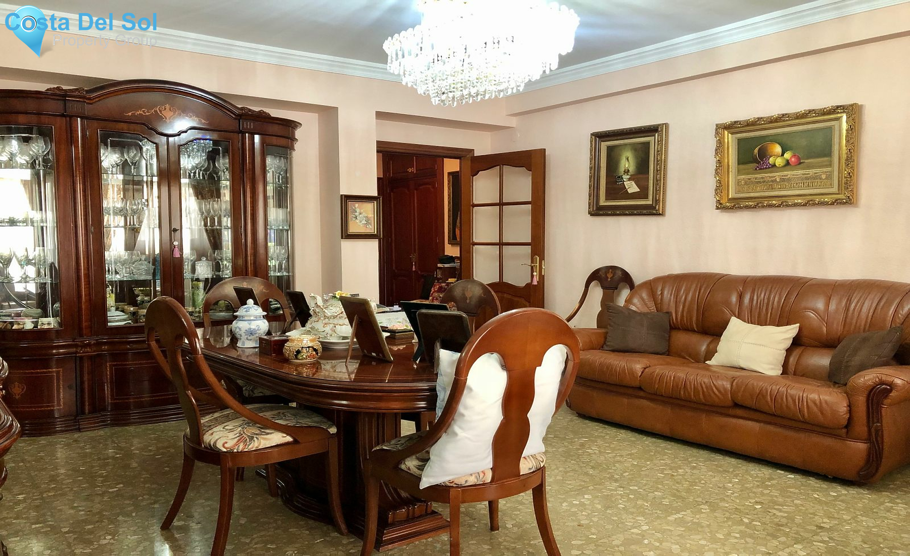 Middle Floor Apartment in Málaga-1211536