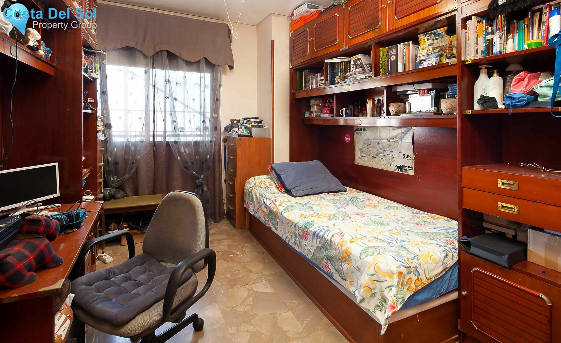 Middle Floor Apartment in Málaga-1386114