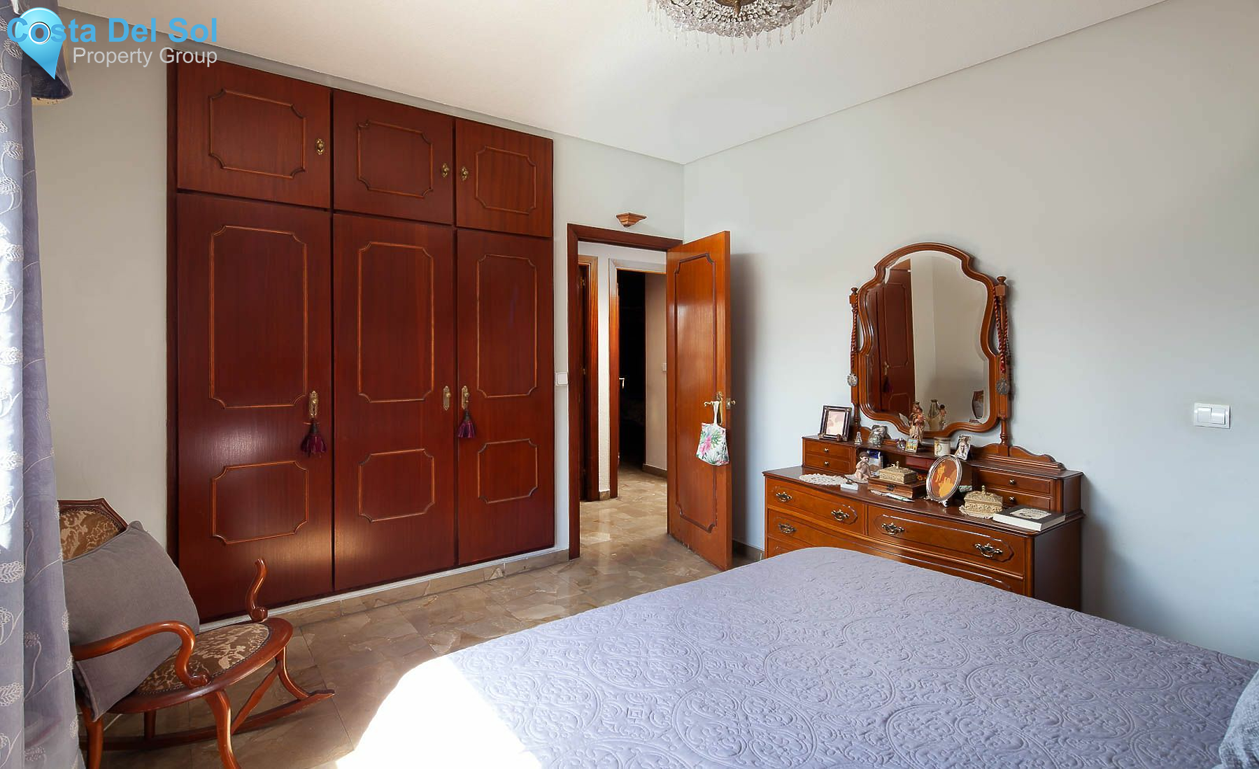 Middle Floor Apartment in Málaga-1386110