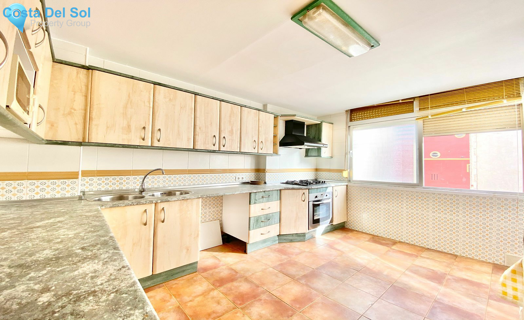Middle Floor Apartment in Málaga-1468984