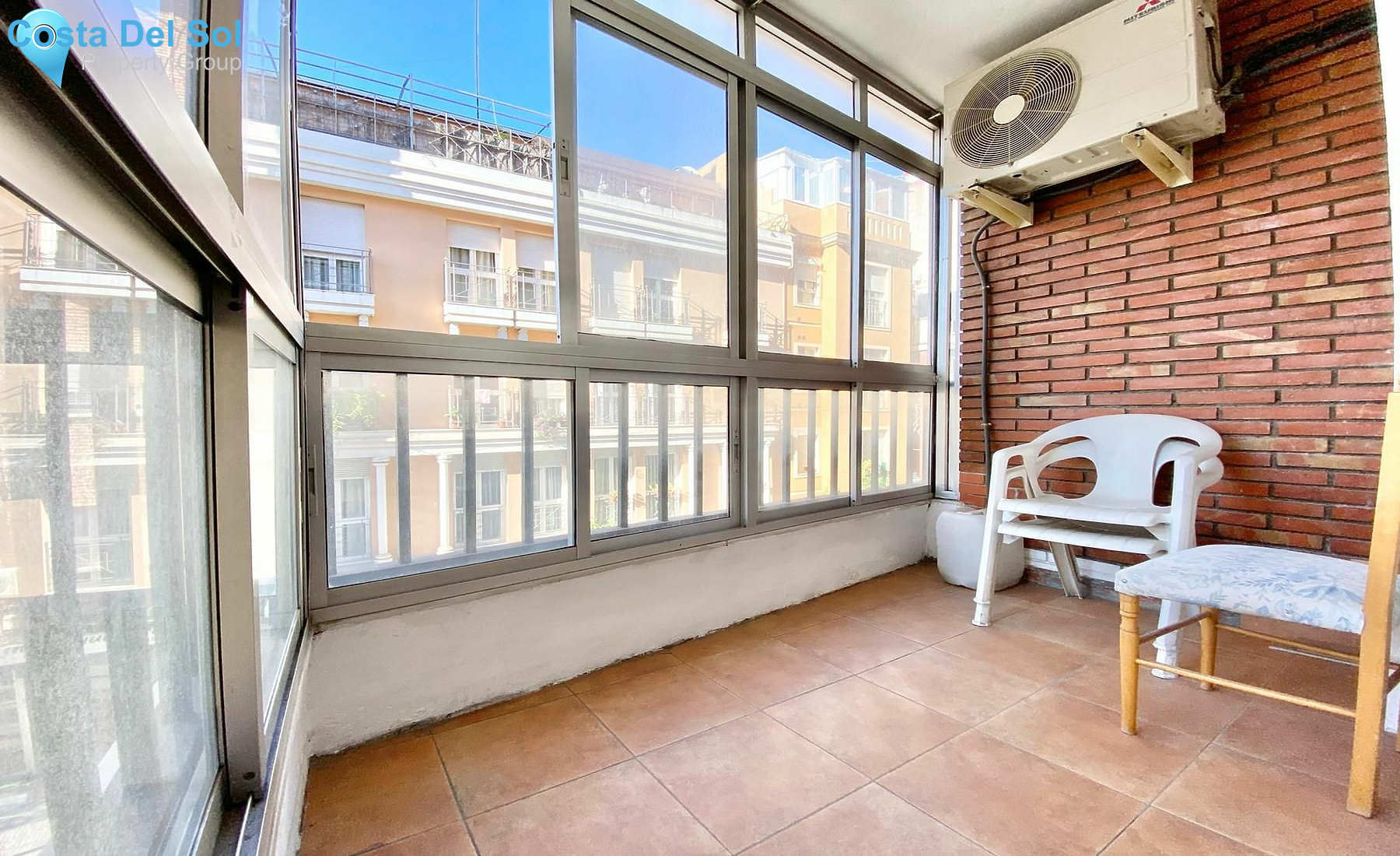 Middle Floor Apartment in Málaga-1468996