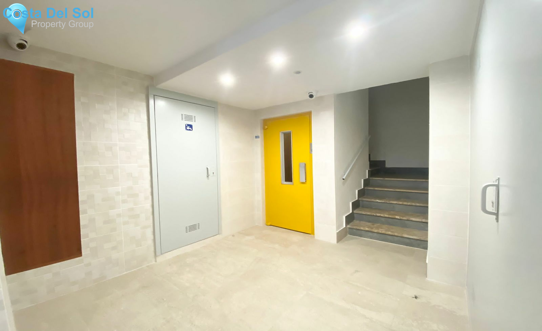 Middle Floor Apartment in Málaga-1468999