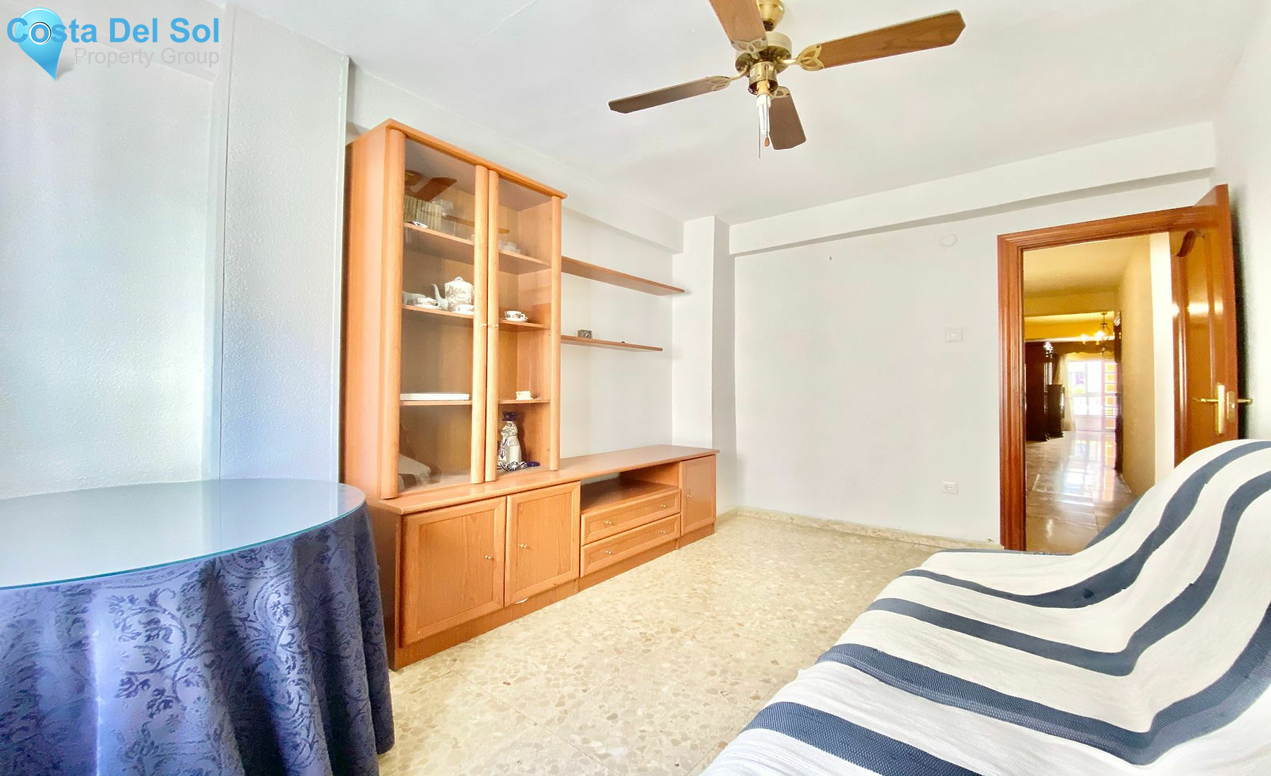 Middle Floor Apartment in Málaga-1468992