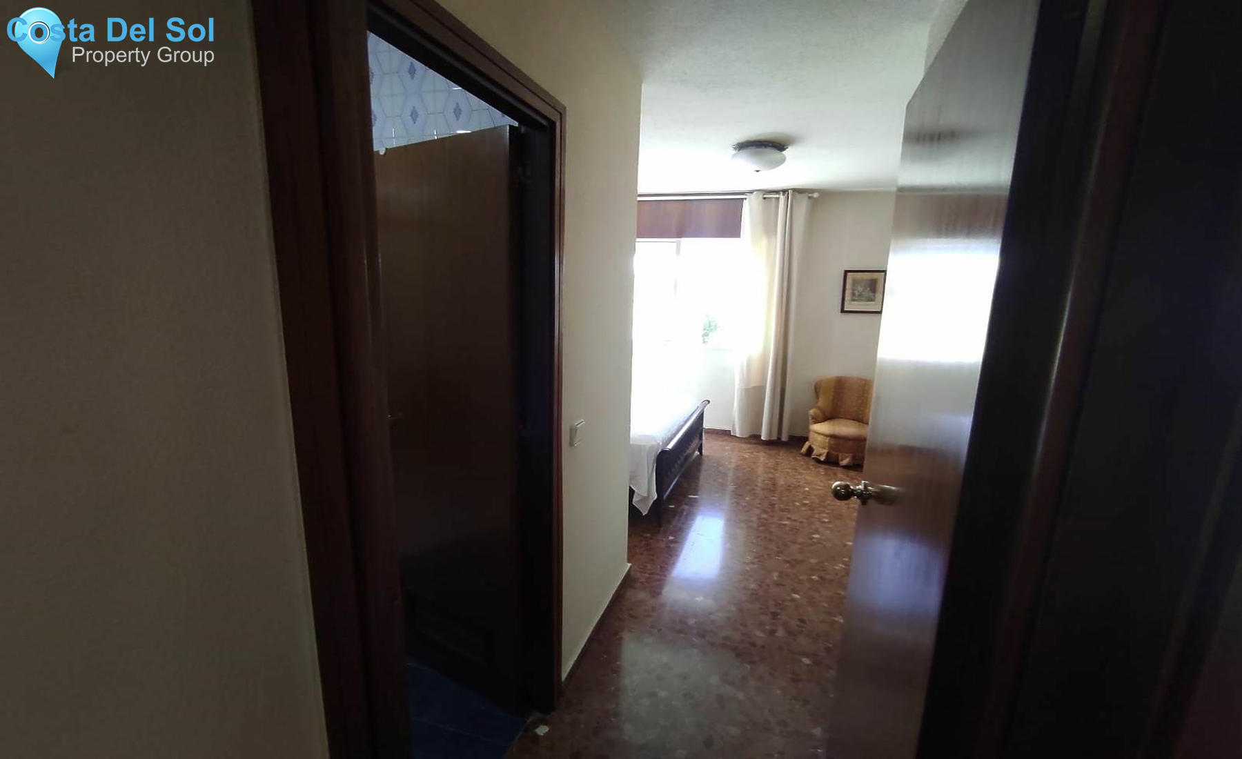 Middle Floor Apartment in Málaga-1552092