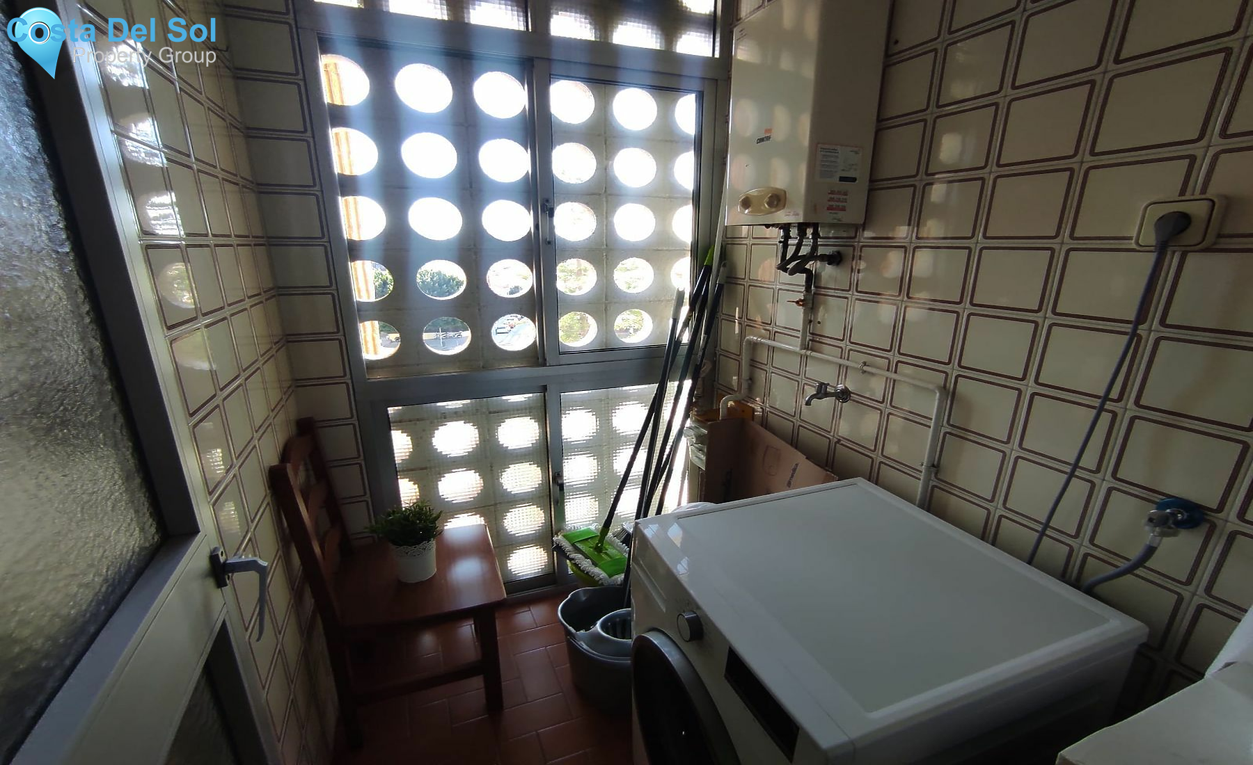 Middle Floor Apartment in Málaga-1552081