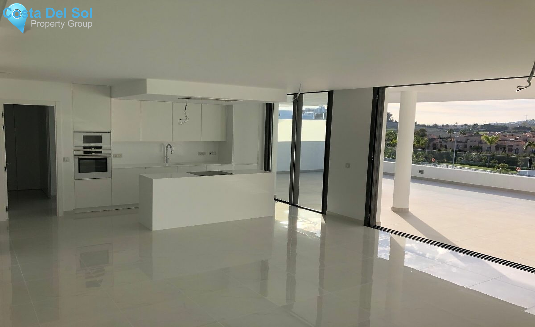 Middle Floor Apartment in Estepona-1185207