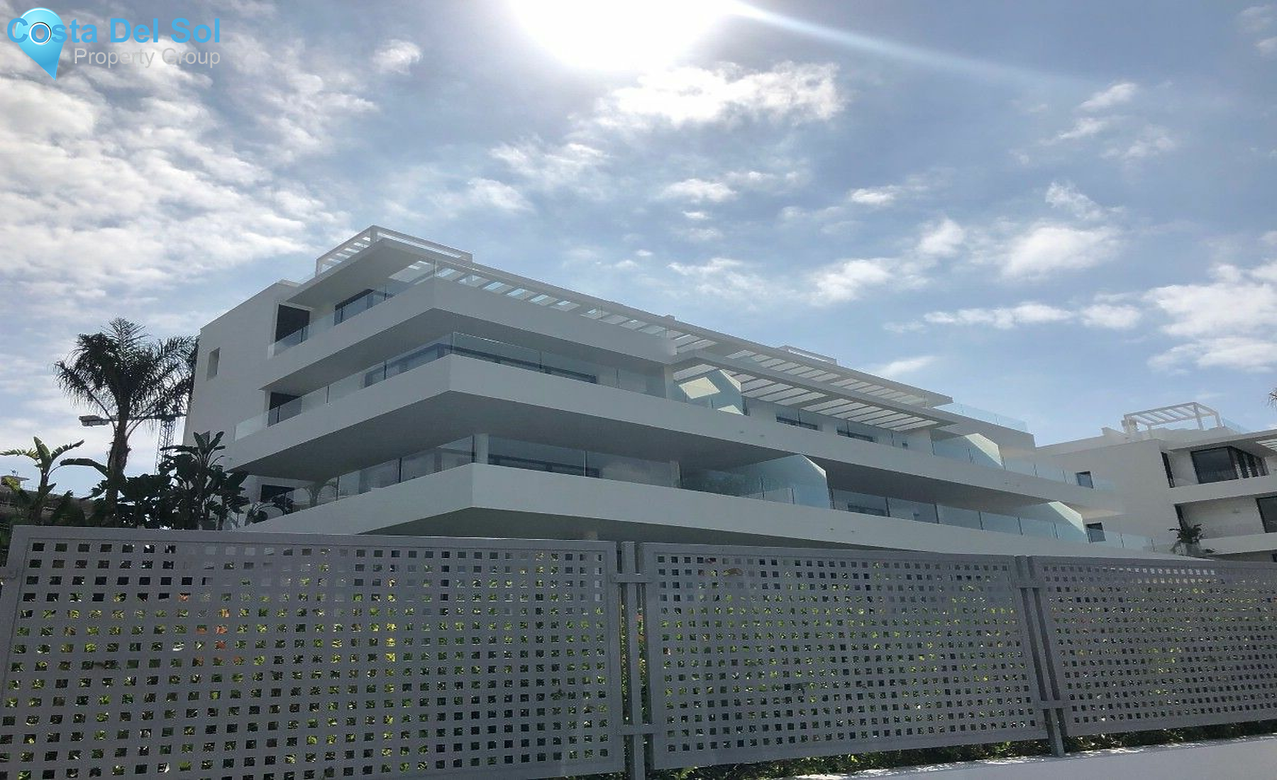 Middle Floor Apartment in Estepona-1185216