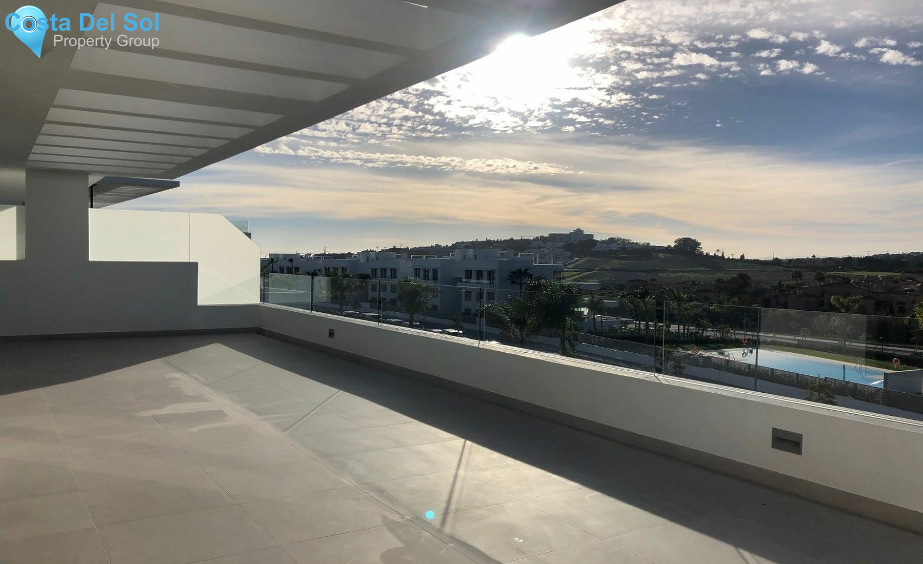 Middle Floor Apartment in Estepona-1185212