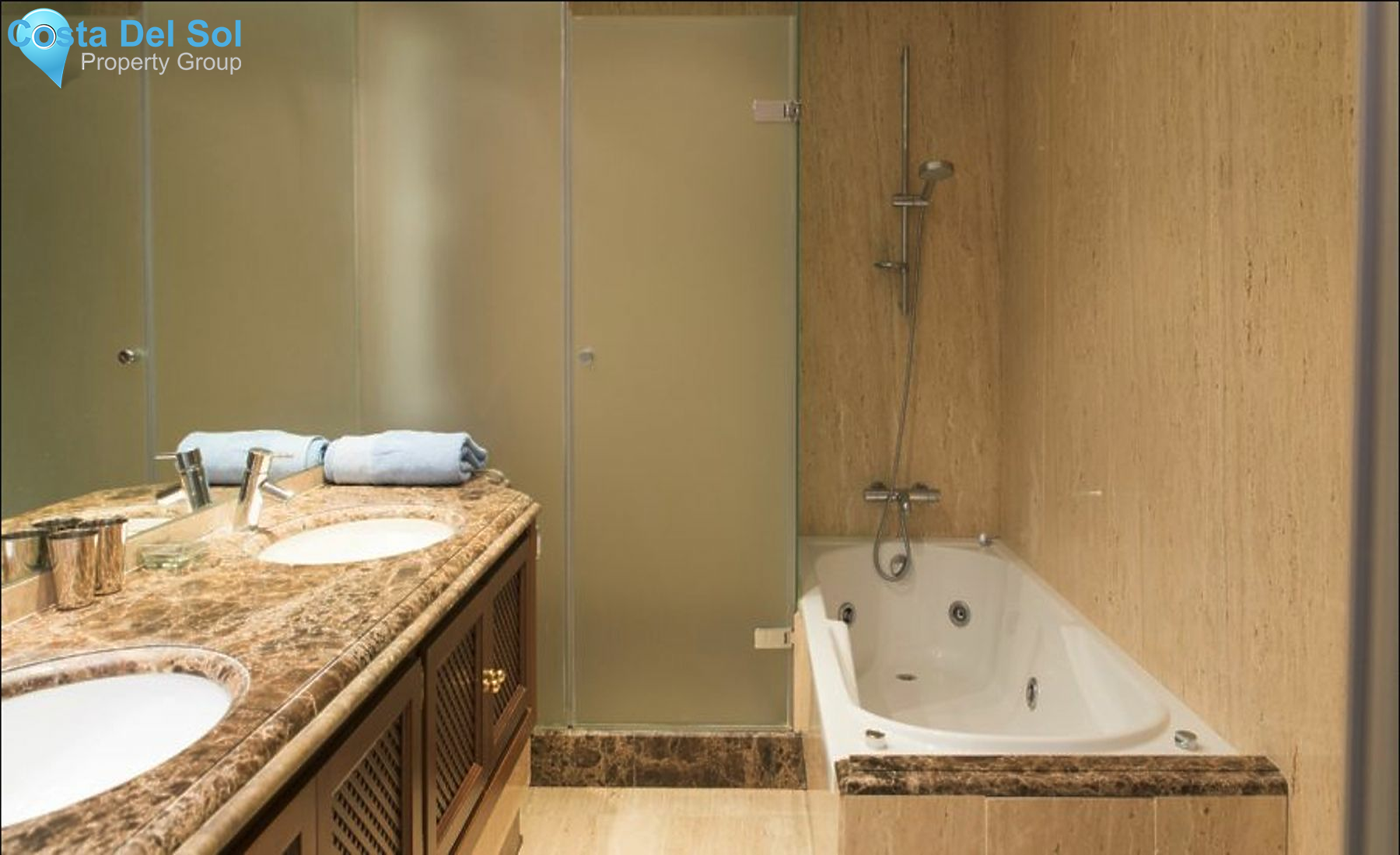 Middle Floor Apartment in New Golden Mile-1498259