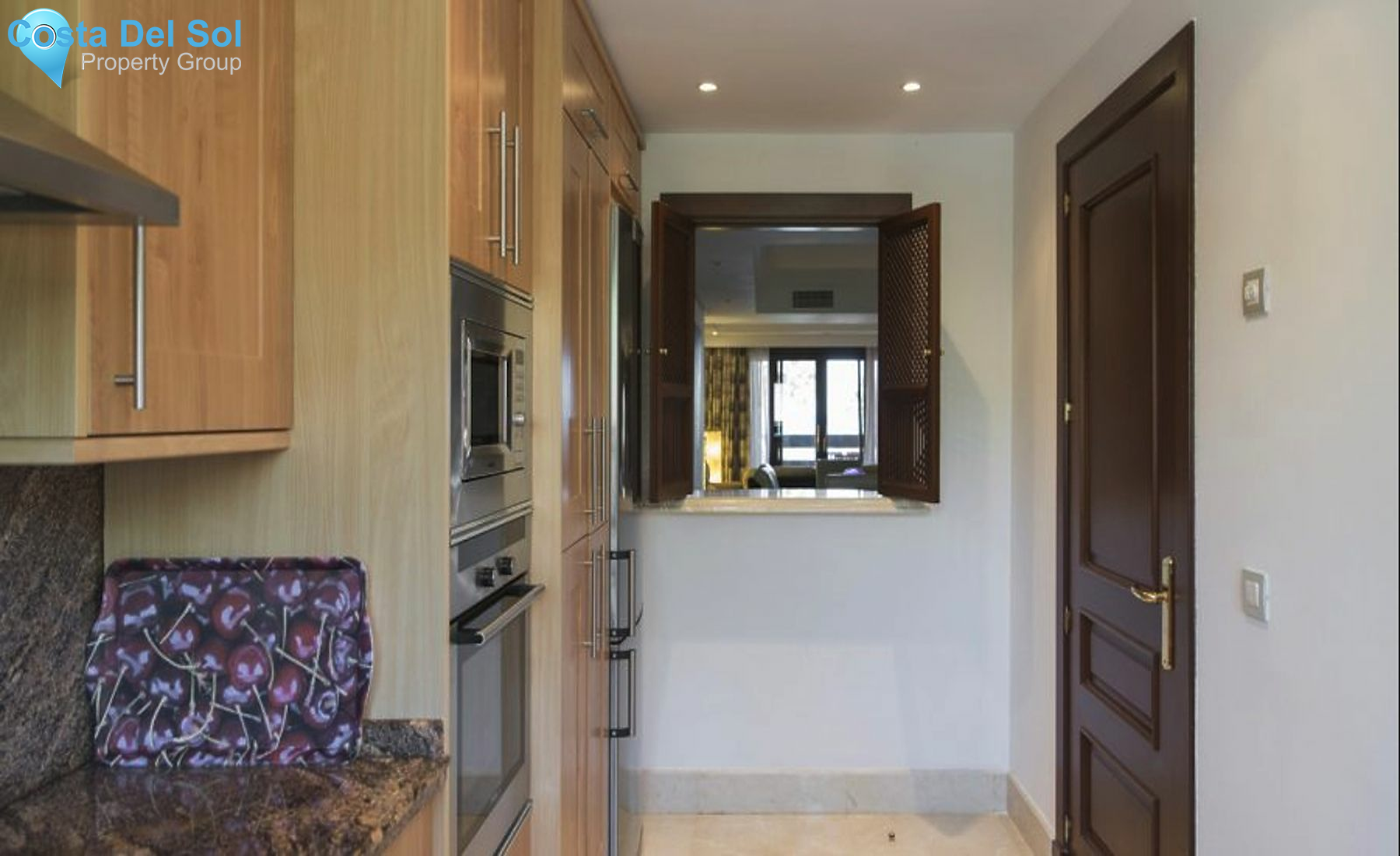 Middle Floor Apartment in New Golden Mile-1498260